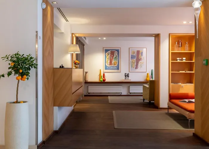 Hôtel Le Colisée Parigi